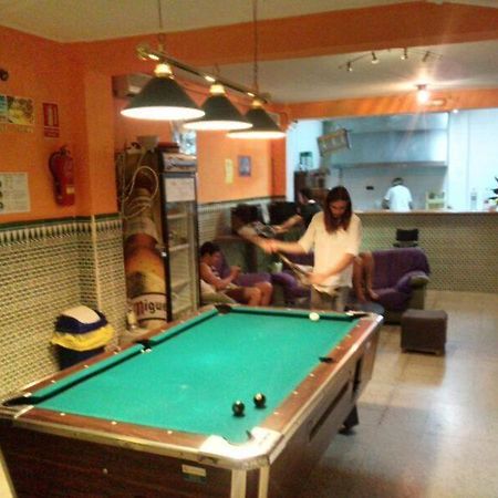 Residencia Malaga Backpackers Hostel Buitenkant foto